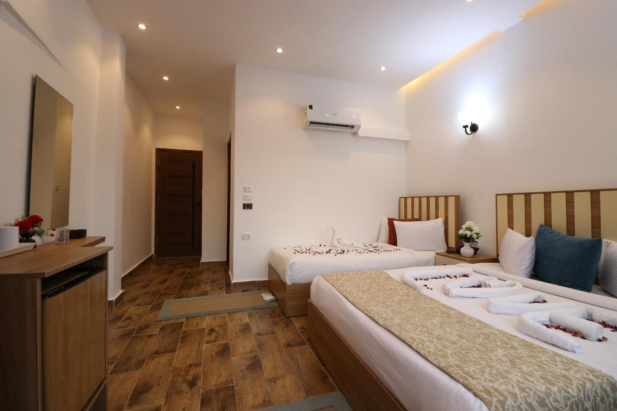 West Pyramids Hotel Kafret el-Gabal エクステリア 写真